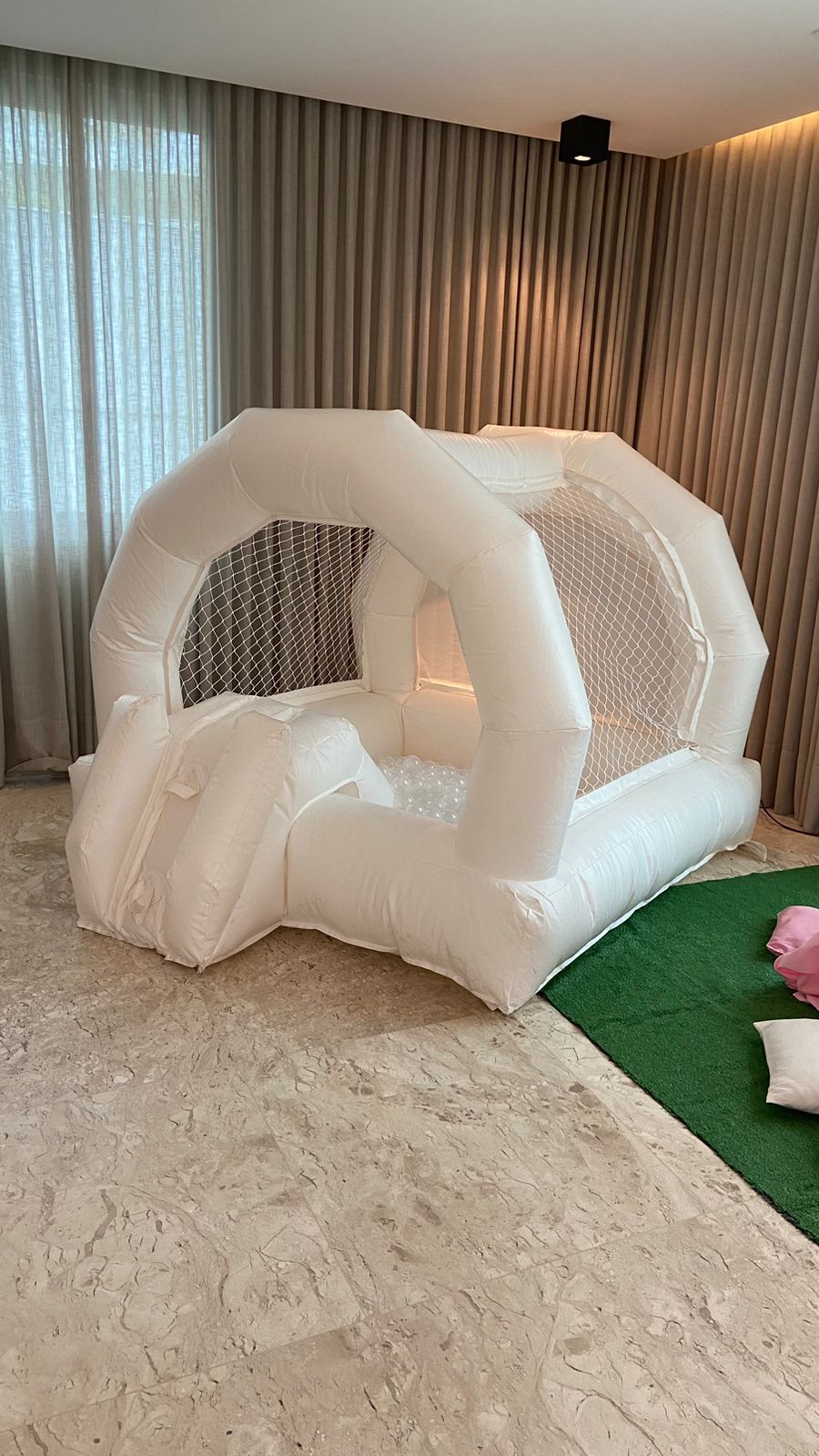 Piscina de bolinhas white